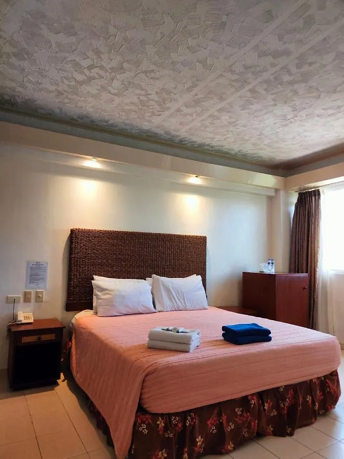 Wild Orchid Beach Resort Olongapo 4*,  Philippines
