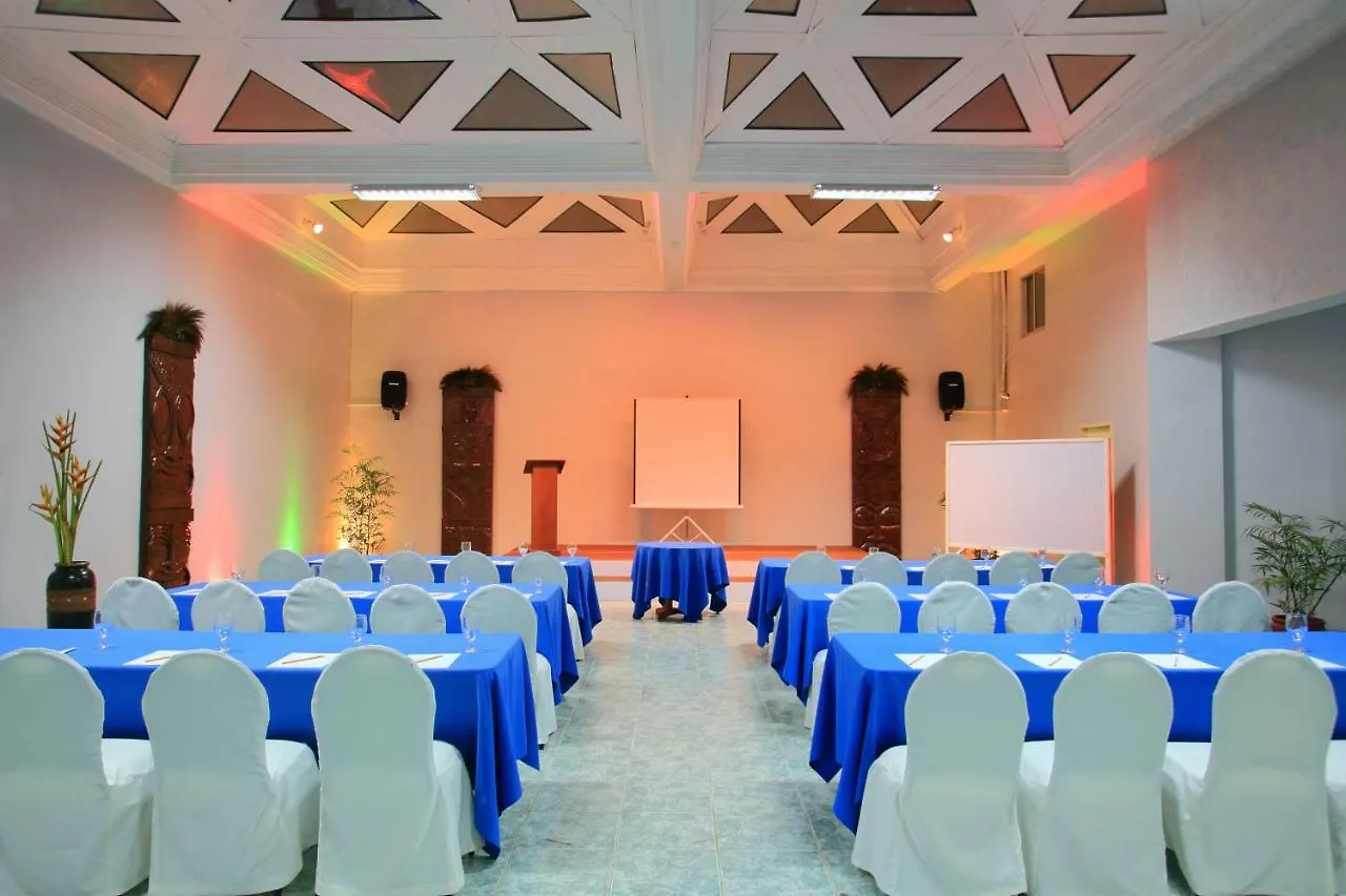 Wild Orchid Beach Resort Olongapo Hotel