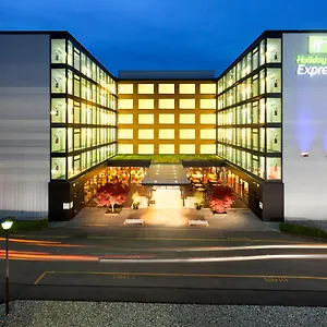 Hotel Express Zuerich Airport By Ihg Rumlang